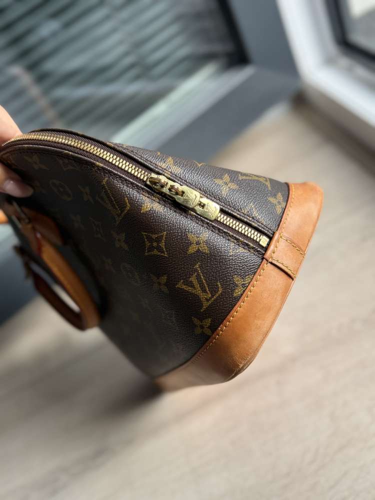 Louis Vuitton Alma