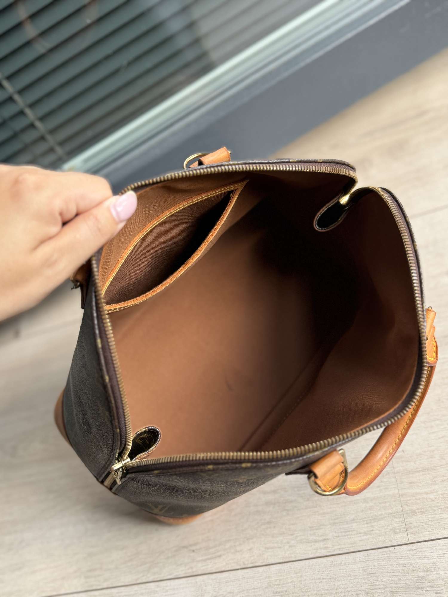 Louis Vuitton Alma