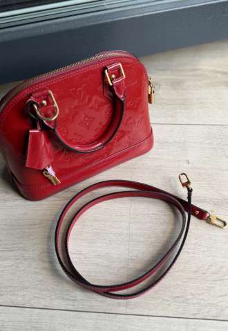 https://www.vipluxury.sk/Louis Vuitton Alma BB