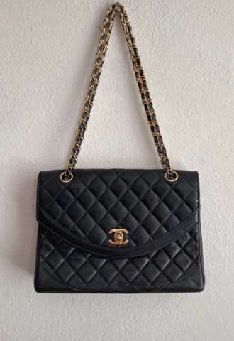 https://www.vipluxury.sk/Chanel Vintage kabelka