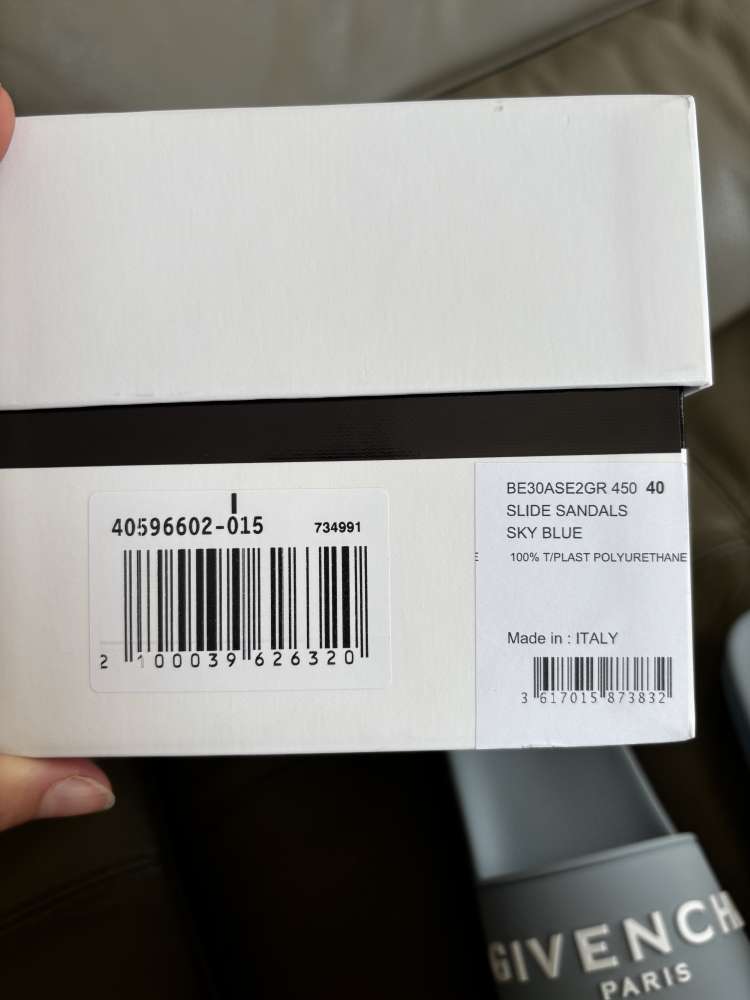 Šľapky Givenchy