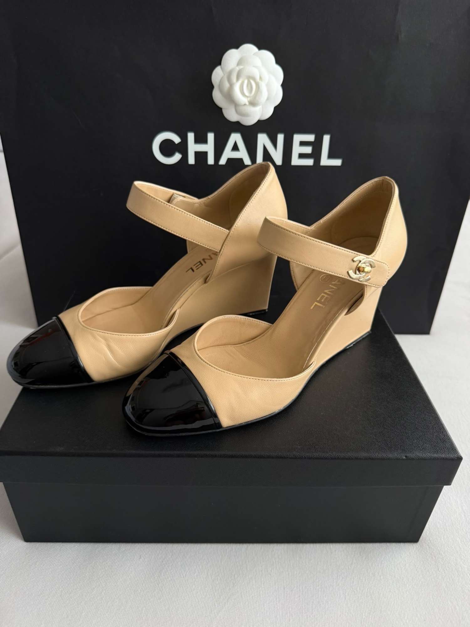 Chanel lodicky