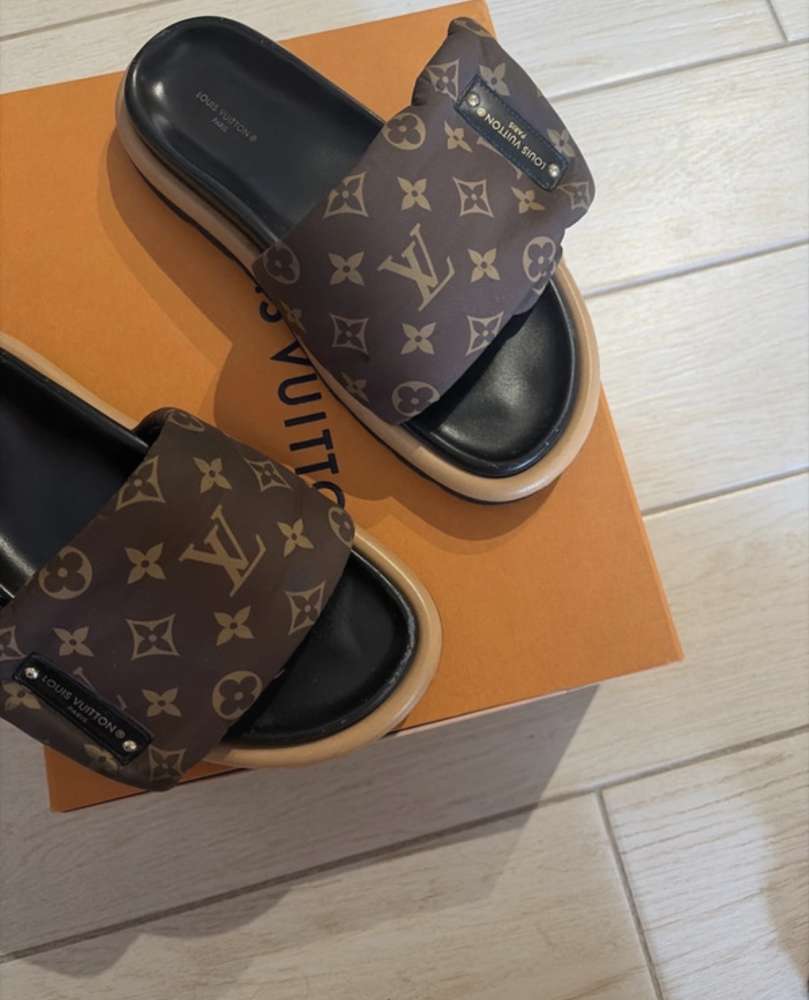 Louis Vuitton šľapky