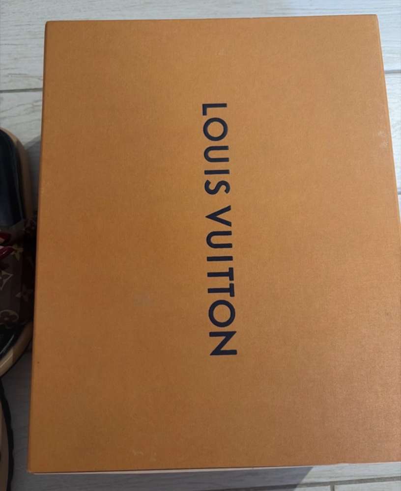Louis Vuitton šľapky