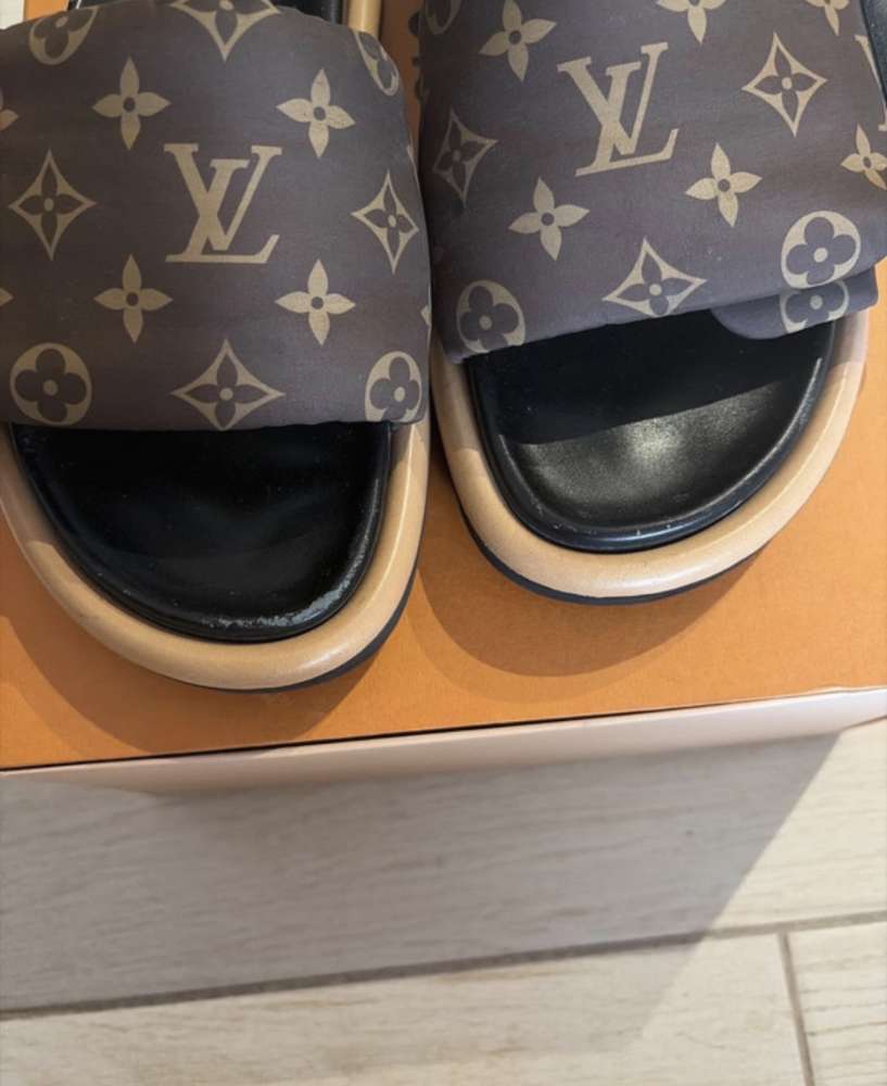 Louis Vuitton šľapky