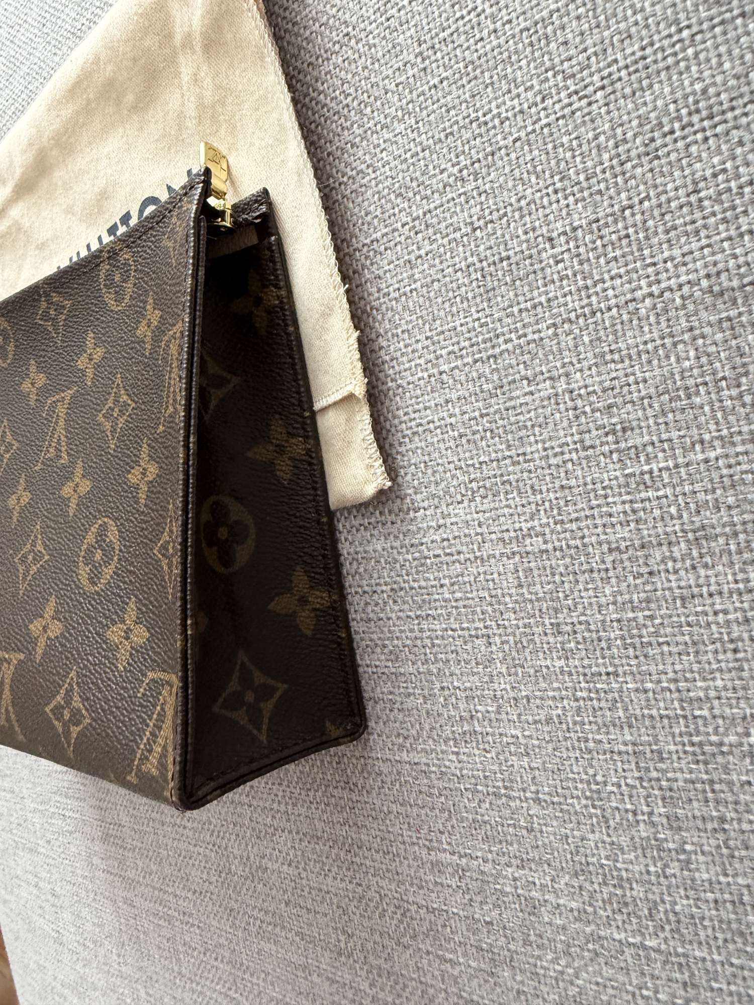 Louis Vuitton toilletry