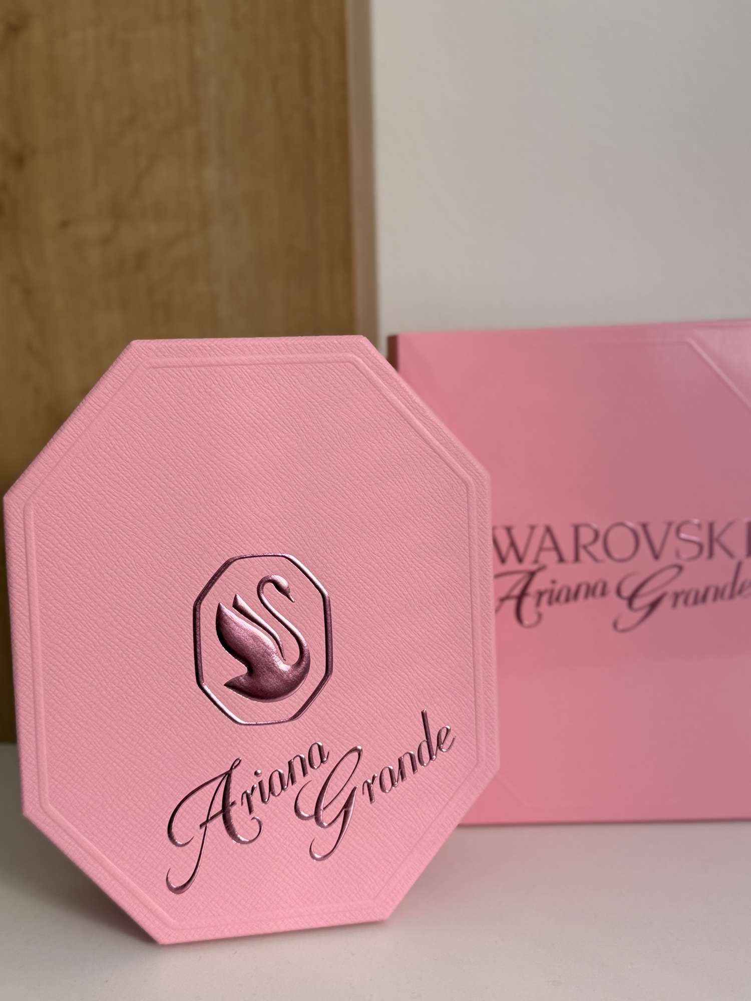 Ariana Grande x Swarovski náhrdelník