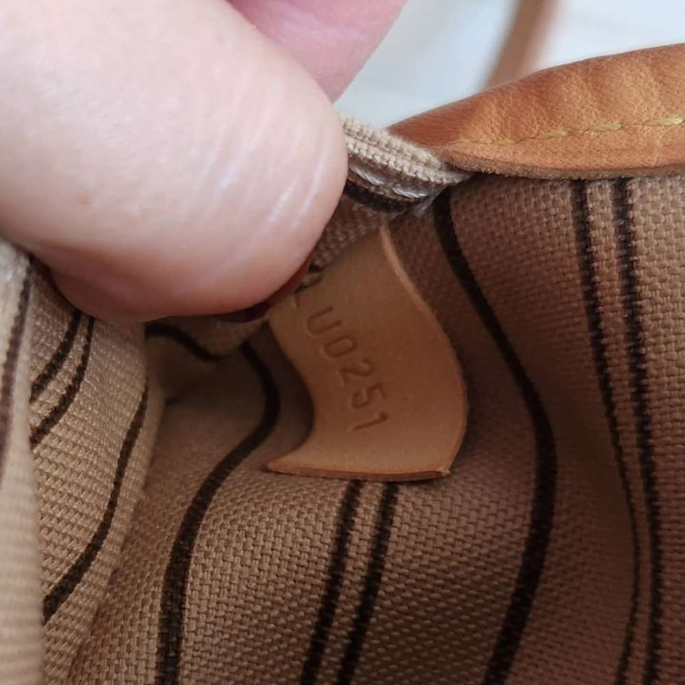 Louis Vuitton Neverfull