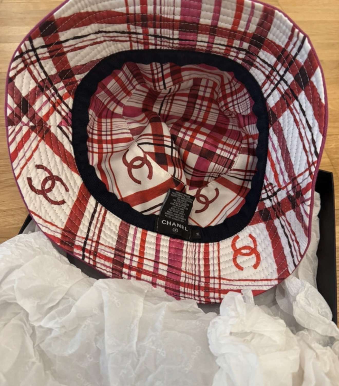 Chanel klobuk
