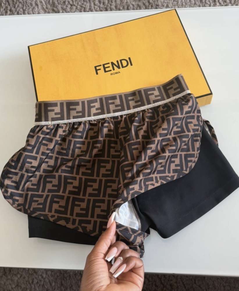 Fendi kratasy