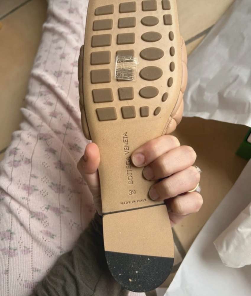 Bottega Veneta slapky