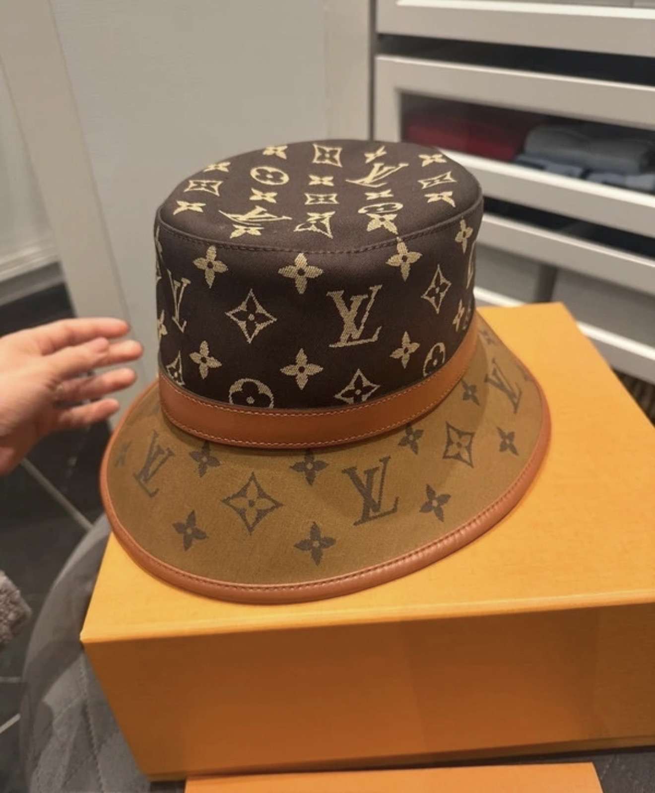 Louis Vuitton klobuk