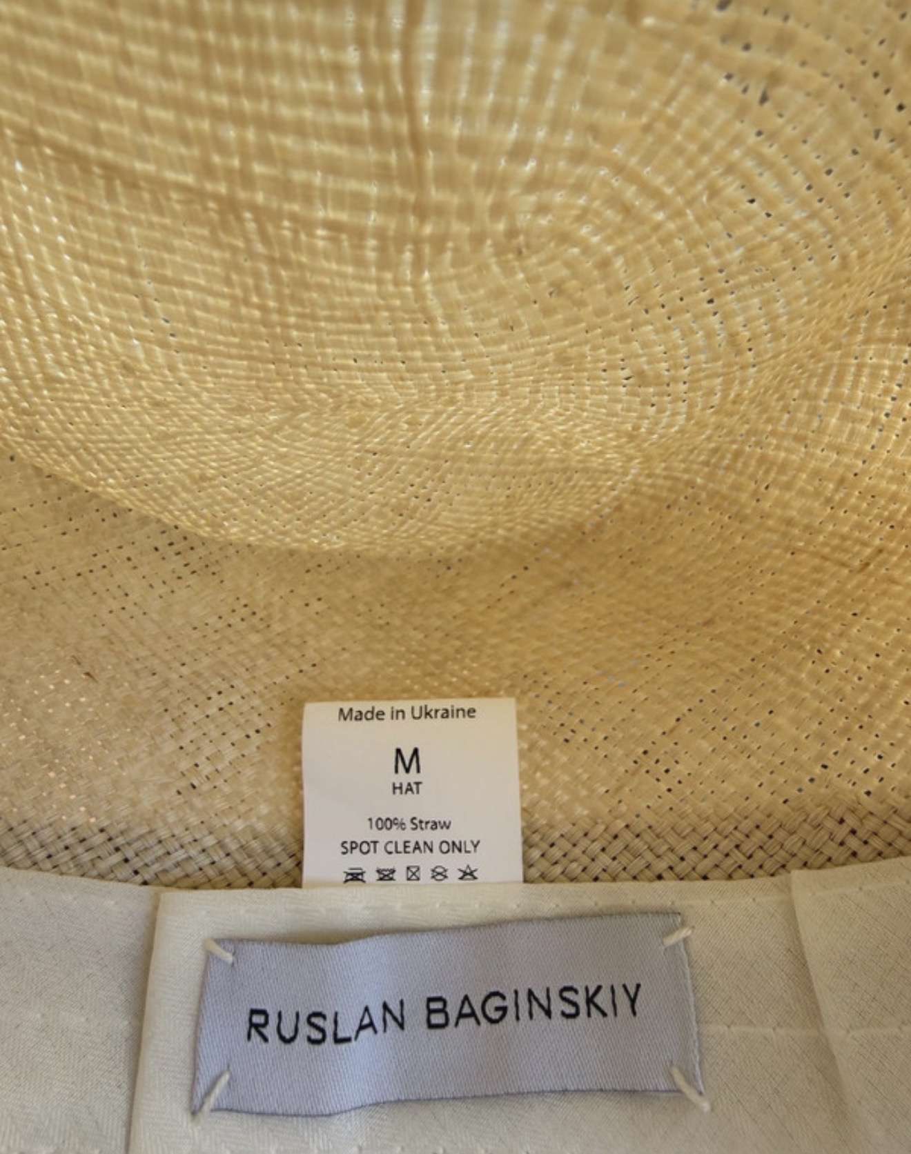 Ruslan Baginskyi klobuk