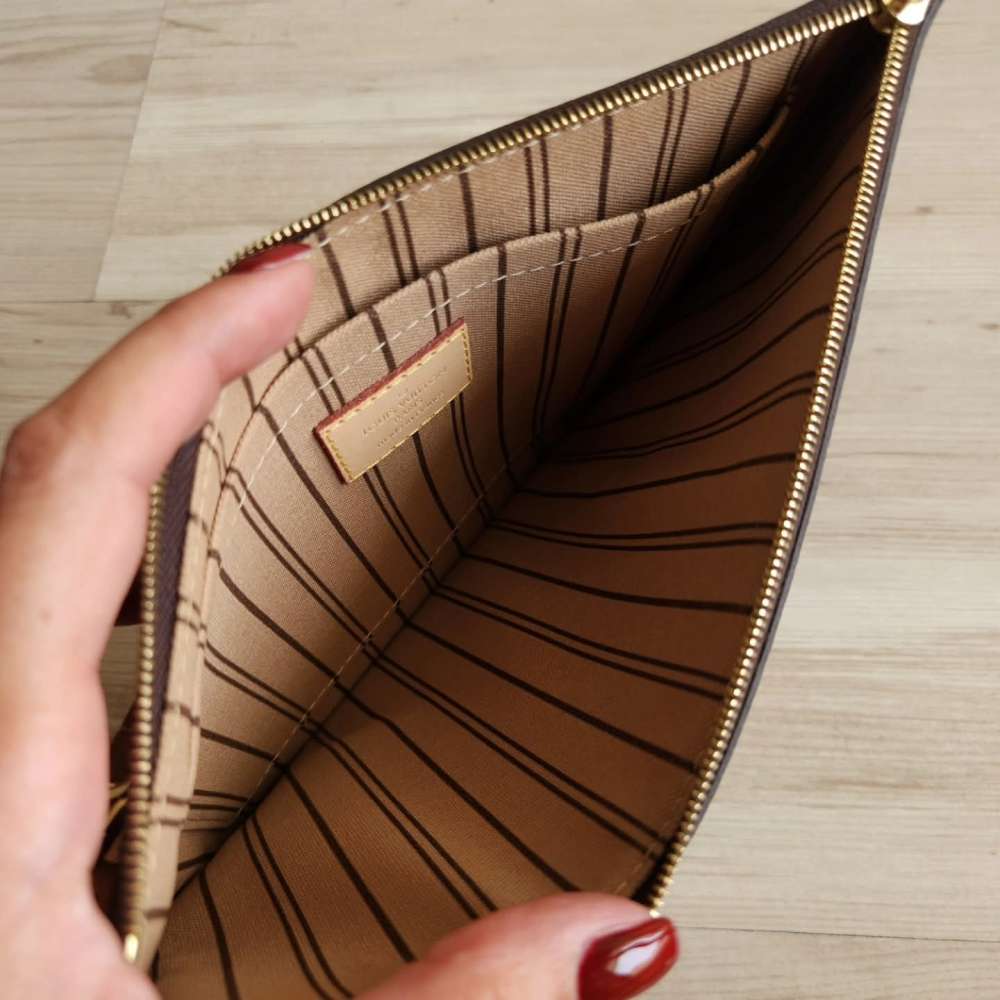 Louis Vuitton Pochette