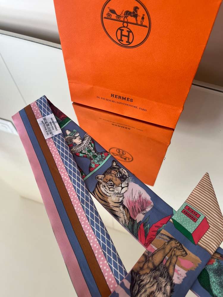 Hermes bandana