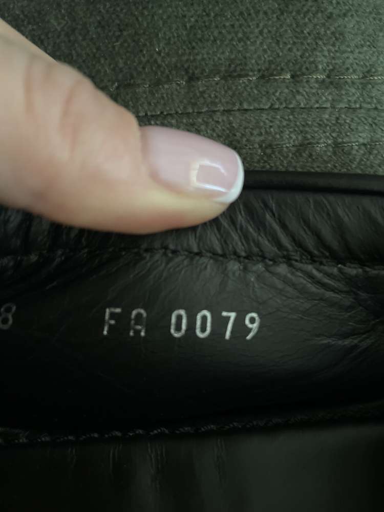 Louis Vuitton mokasíny z poníka