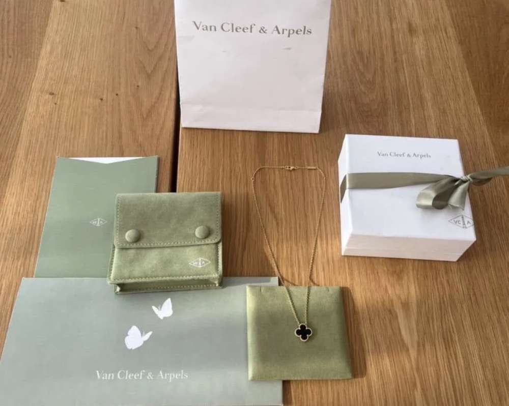 Van Cleef arpels nahrdelnik