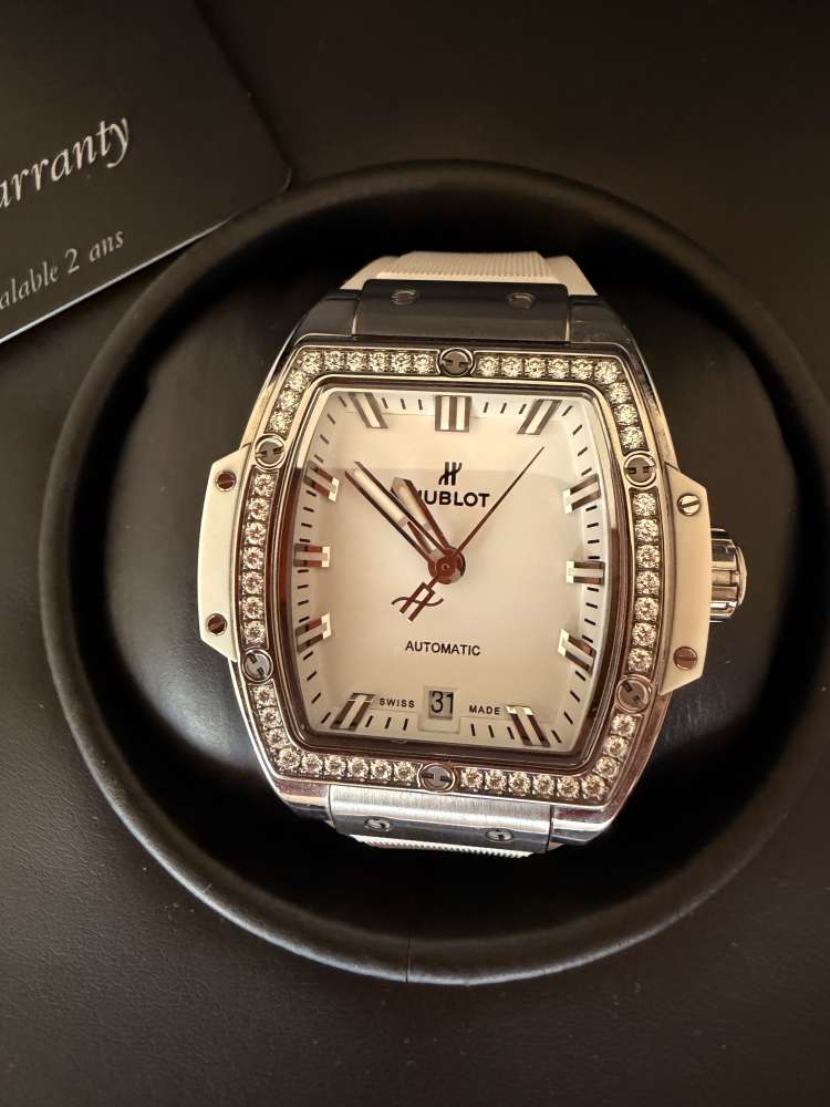 Hublot Spirit of Big Bang Titanium White Diamonds – Full Set
