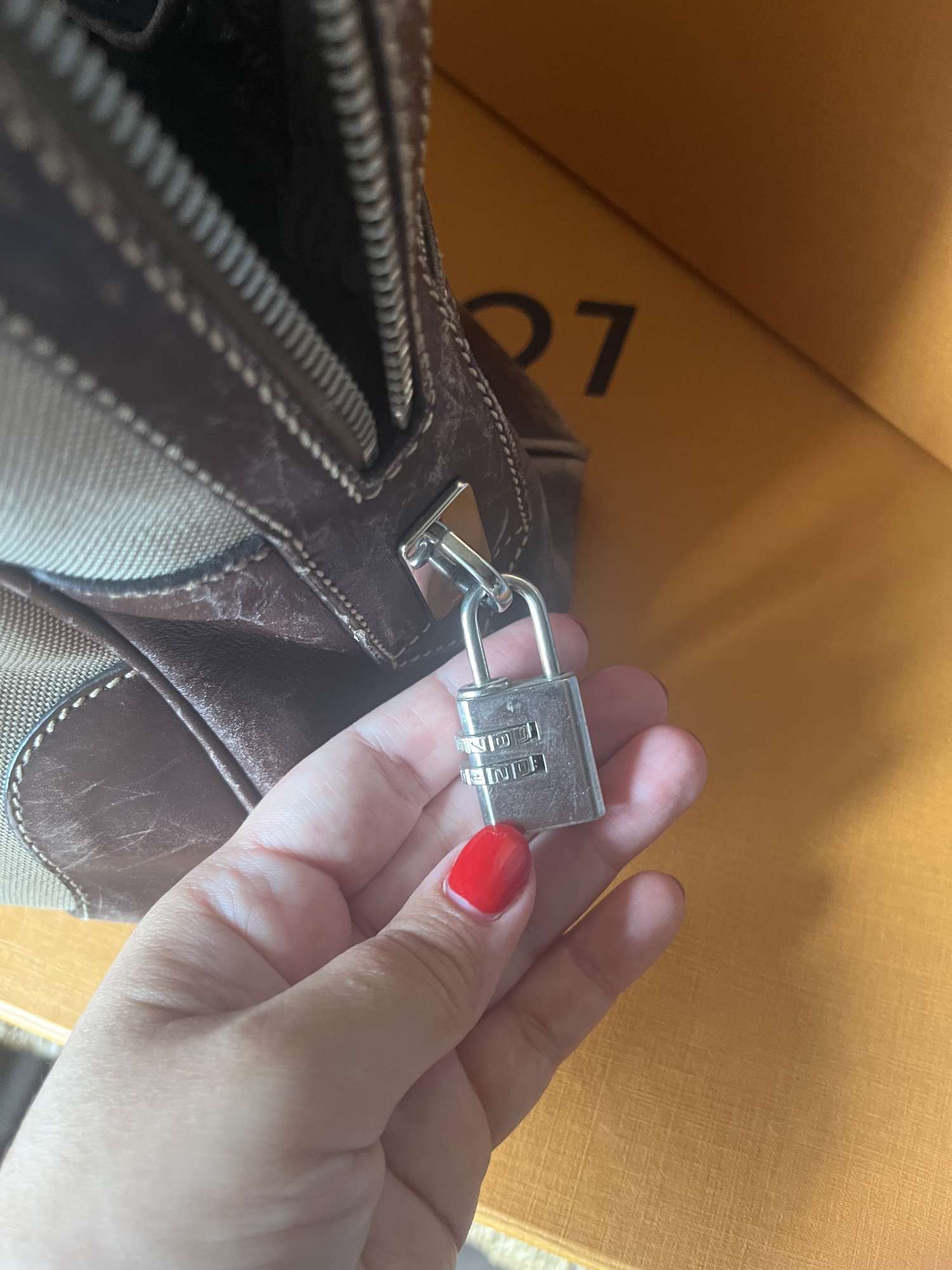 Prada kabelka