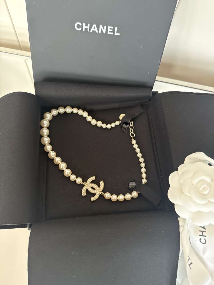 Chanel perly nahrdelnik