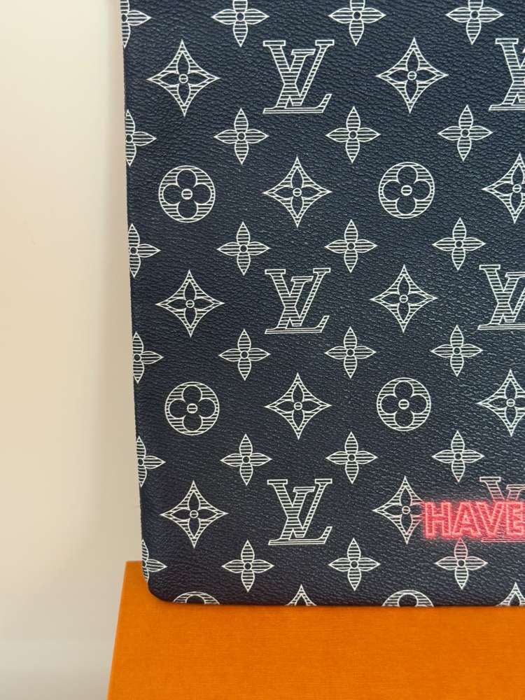 Louis Vuitton clutch