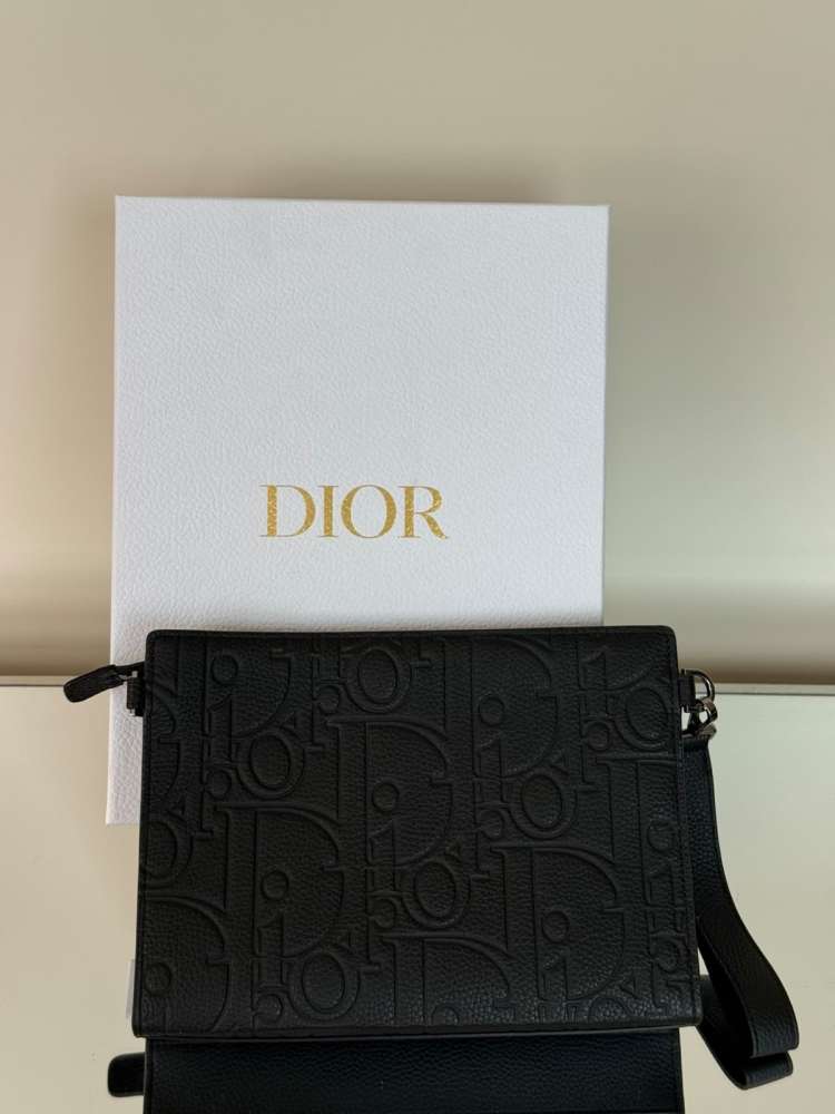 Dior clutch