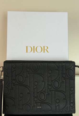 https://www.vipluxury.sk/Dior clutch