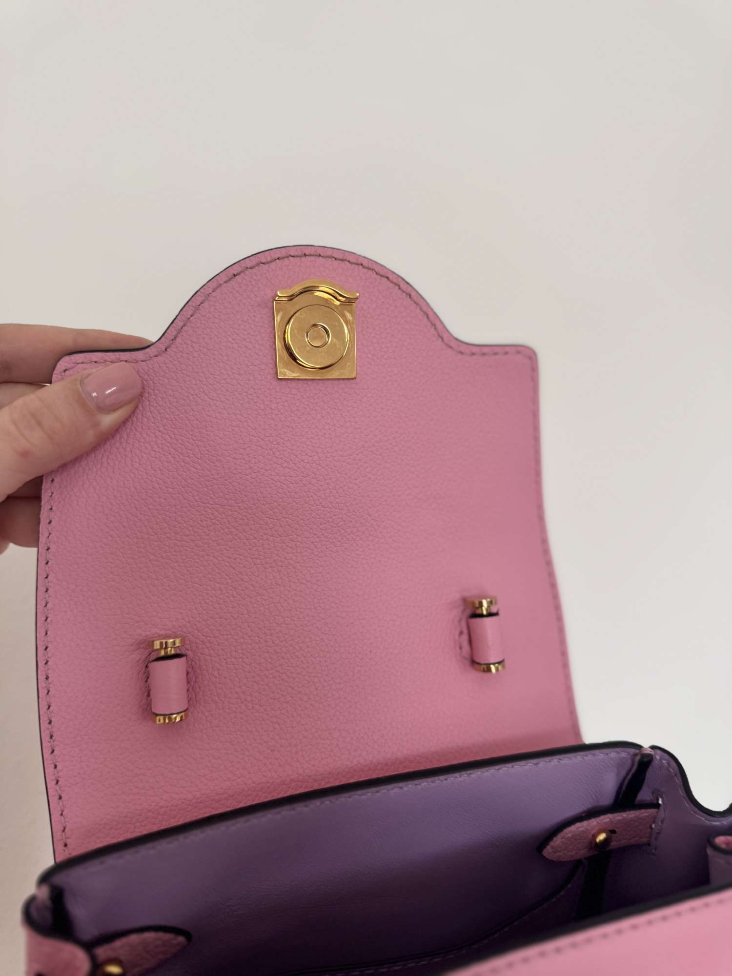 versace medusa small