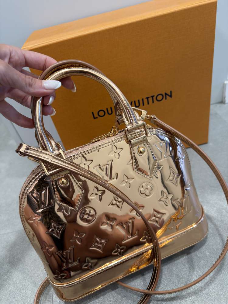 Nová limitka LV SKI kabelka Rose gold