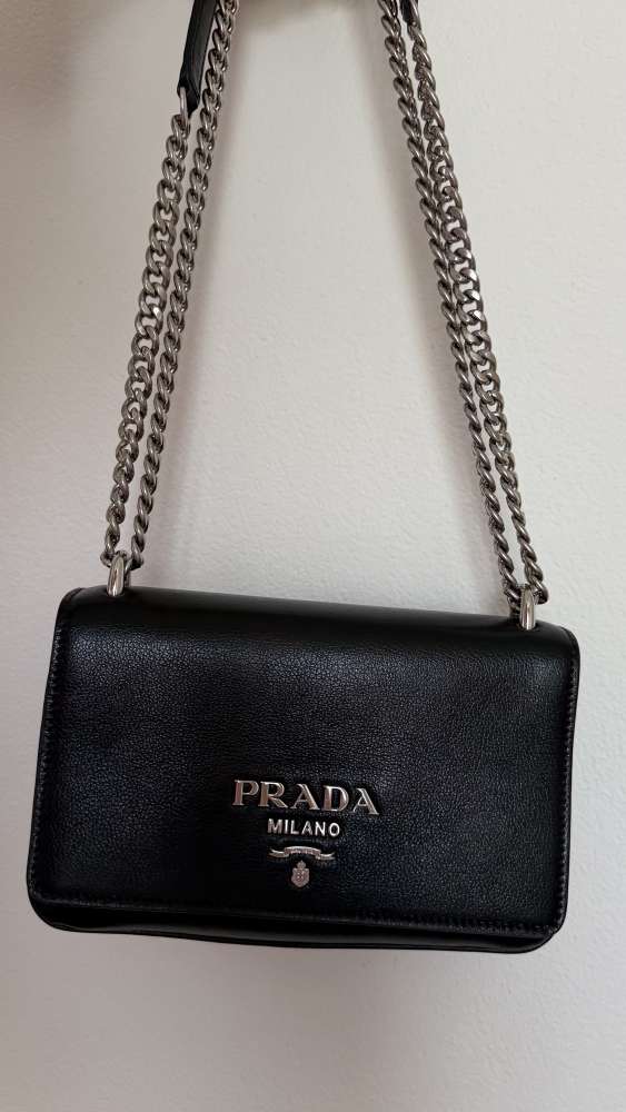 Prada kožená kabelka