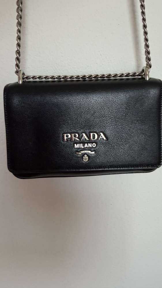 Prada kožená kabelka