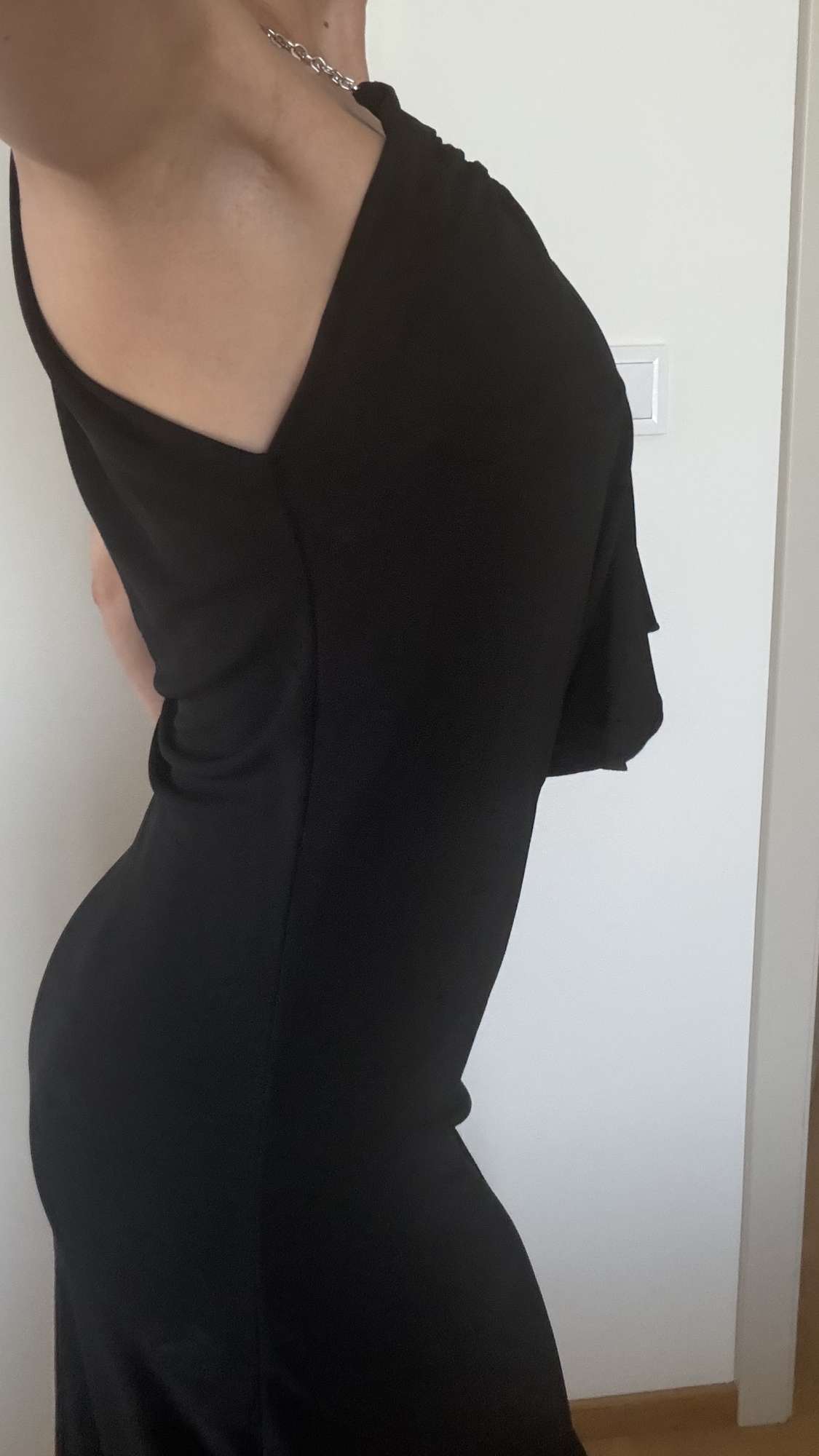 Givenchy šaty
