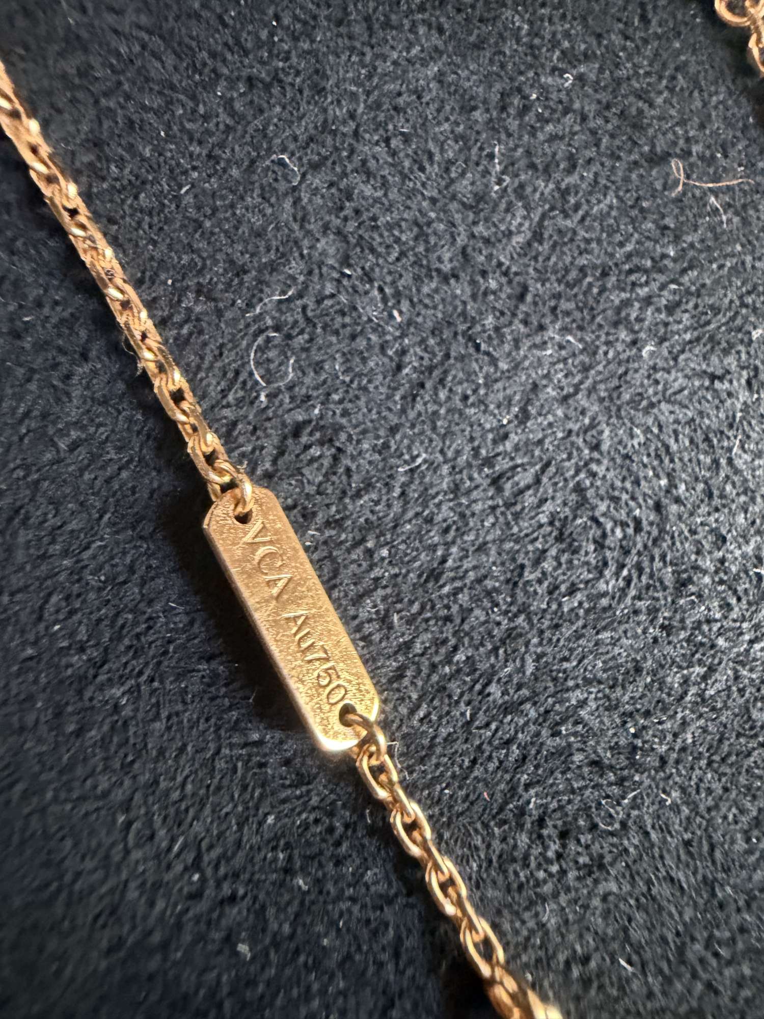 Van Cleef & Arpels nahrdelník Alhambra