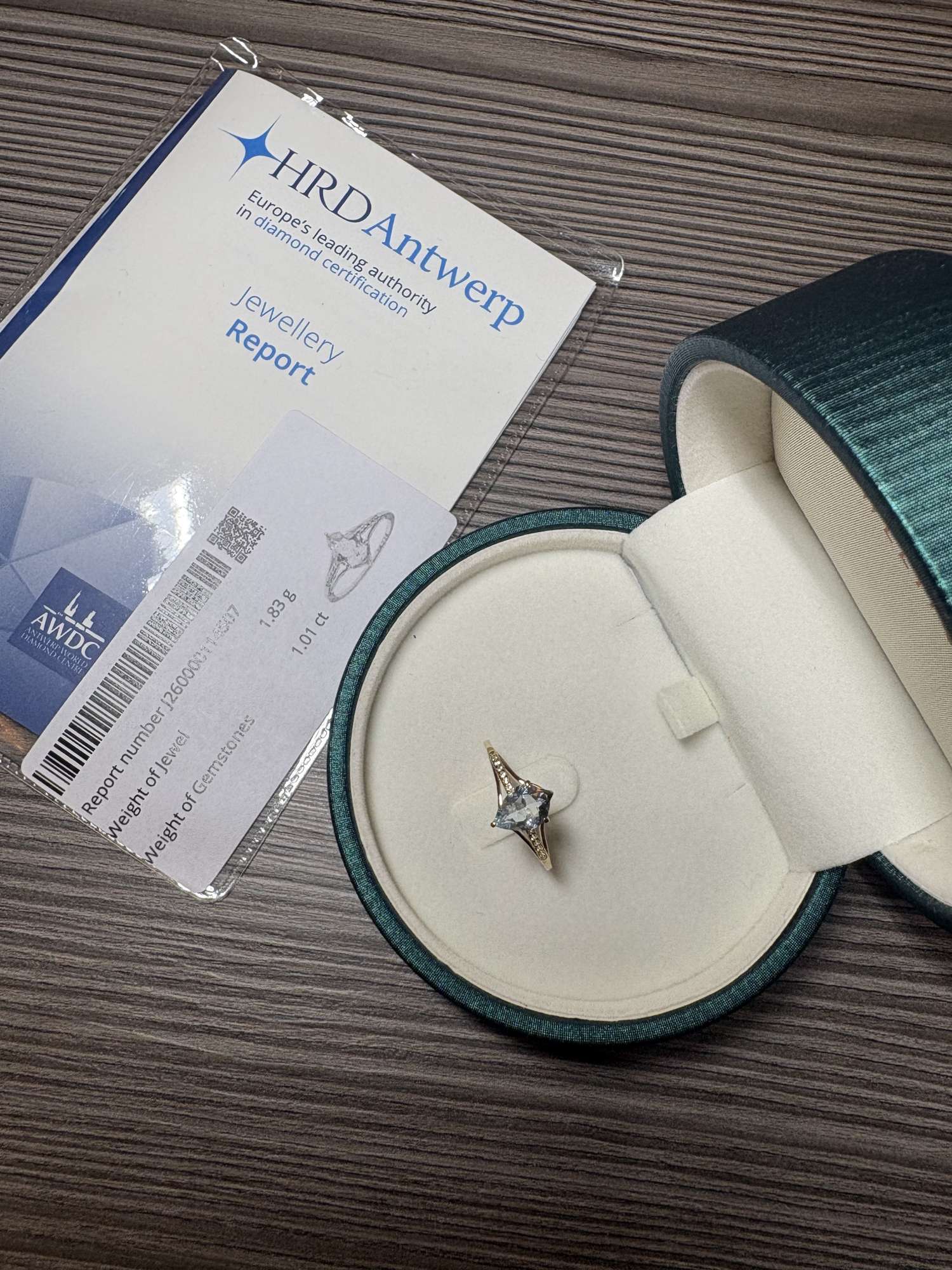 Prsteň 14K žlté zlato s prírodným akvamarínom