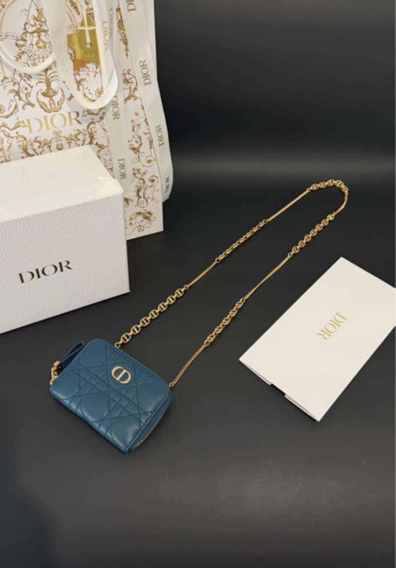 Dior crossbody peňaženka