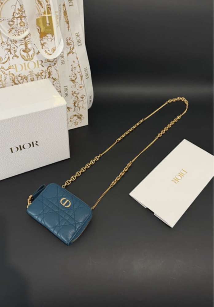 Dior crossbody peňaženka