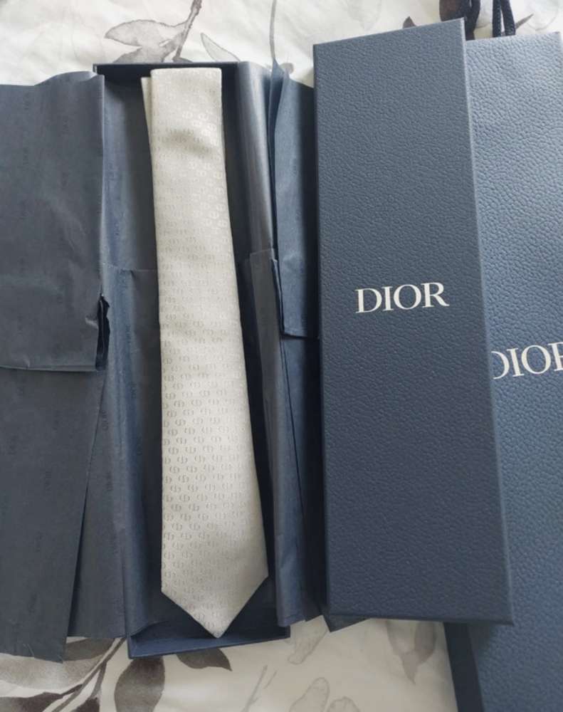 Dior kravata