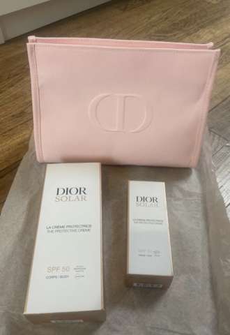 https://www.vipluxury.sk/Dior kozmetická taška plus 2 produkty