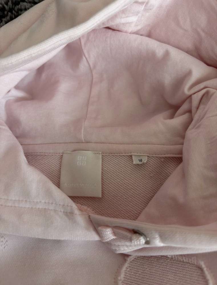Givenchy šaty
