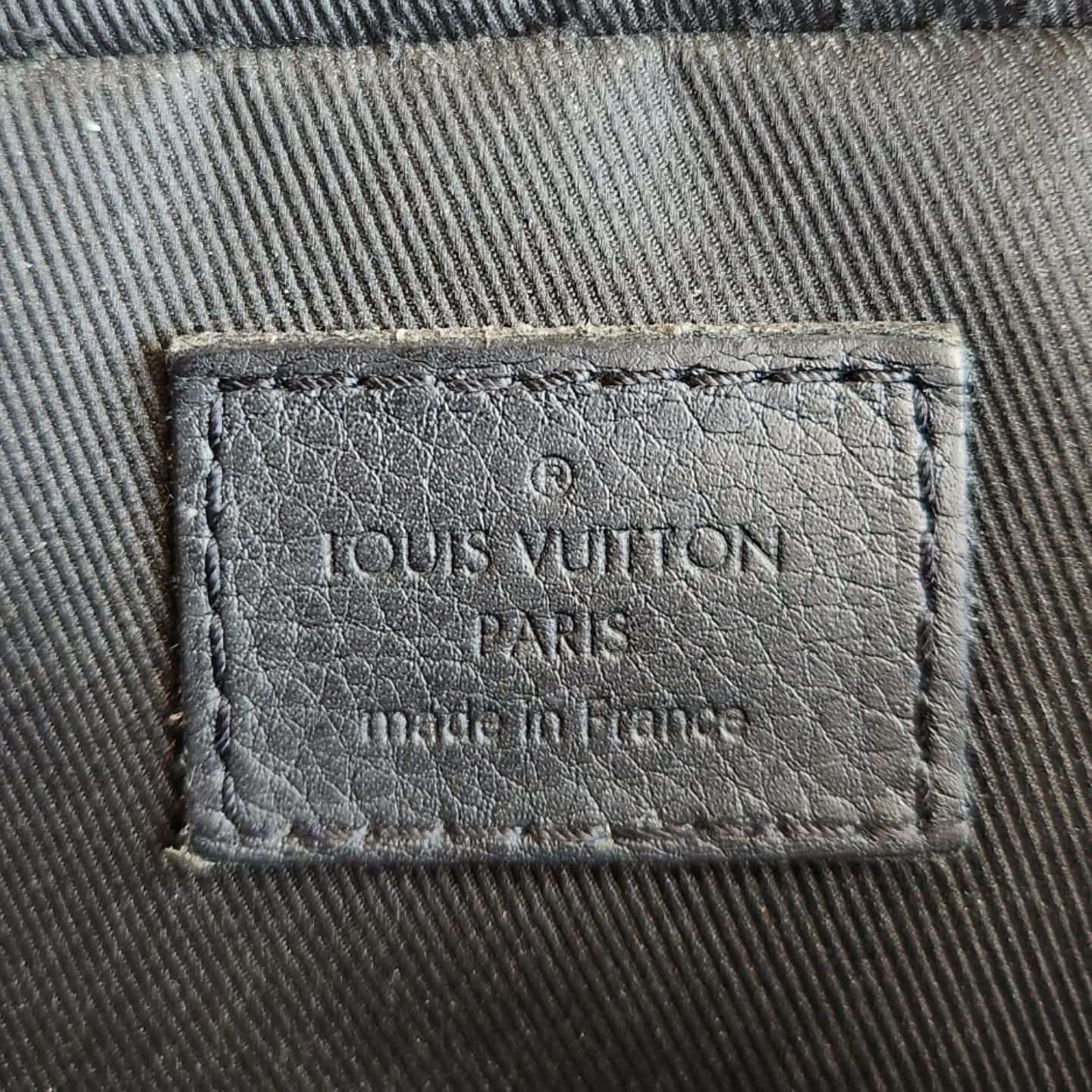 Louis Vuitton Messenger