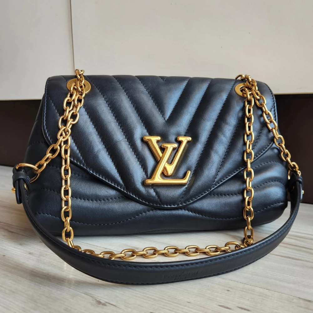 Louis Vuitton New Wave MM