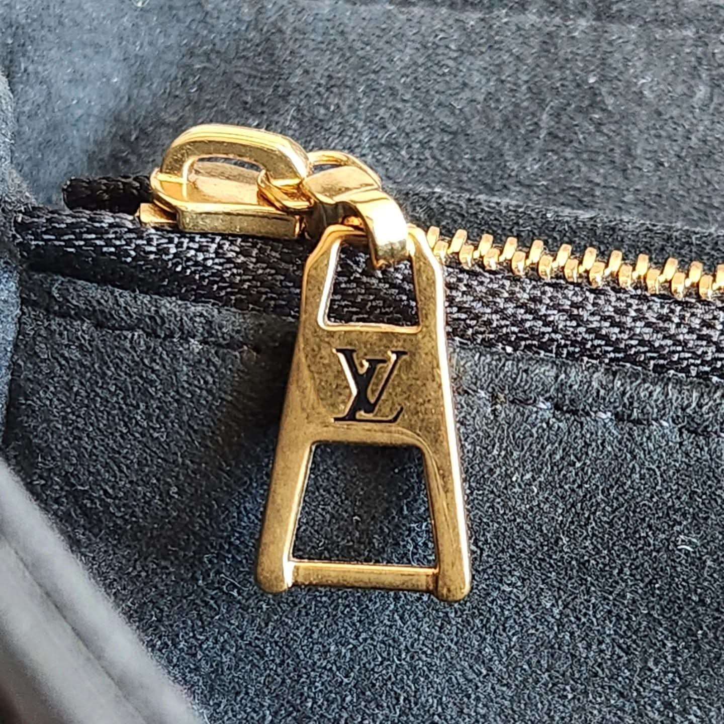 Louis Vuitton New Wave MM