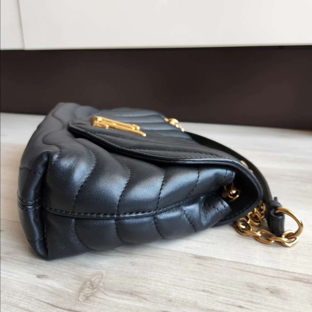 Louis Vuitton New Wave MM