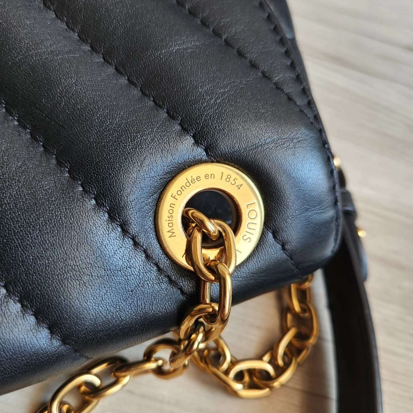 Louis Vuitton New Wave MM
