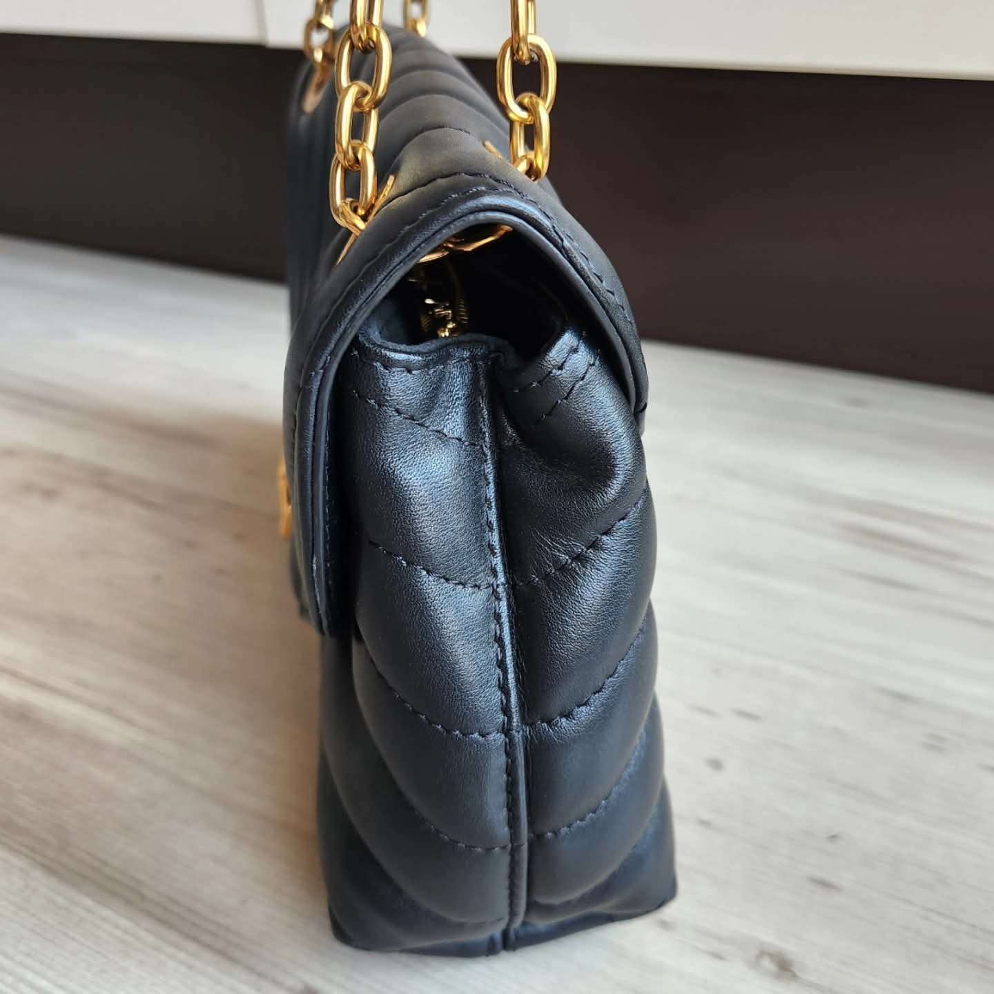 Louis Vuitton New Wave MM