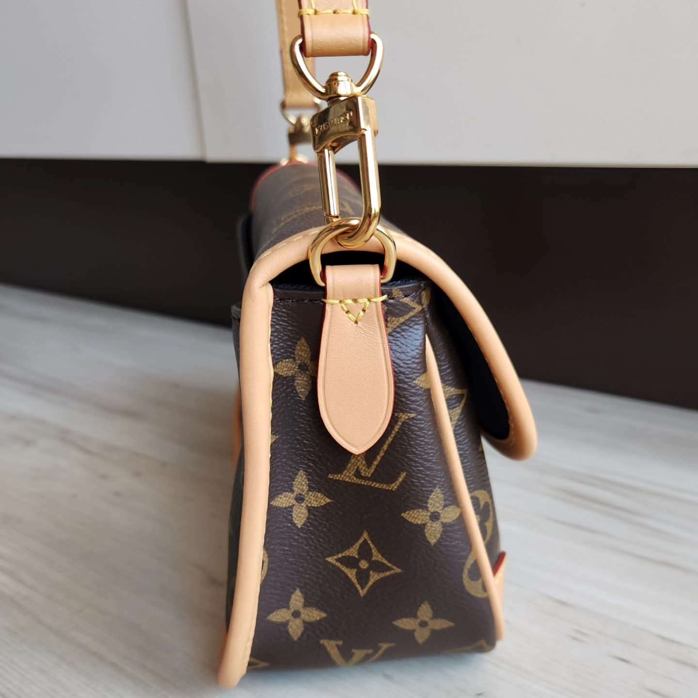 Louis Vuitton Diane