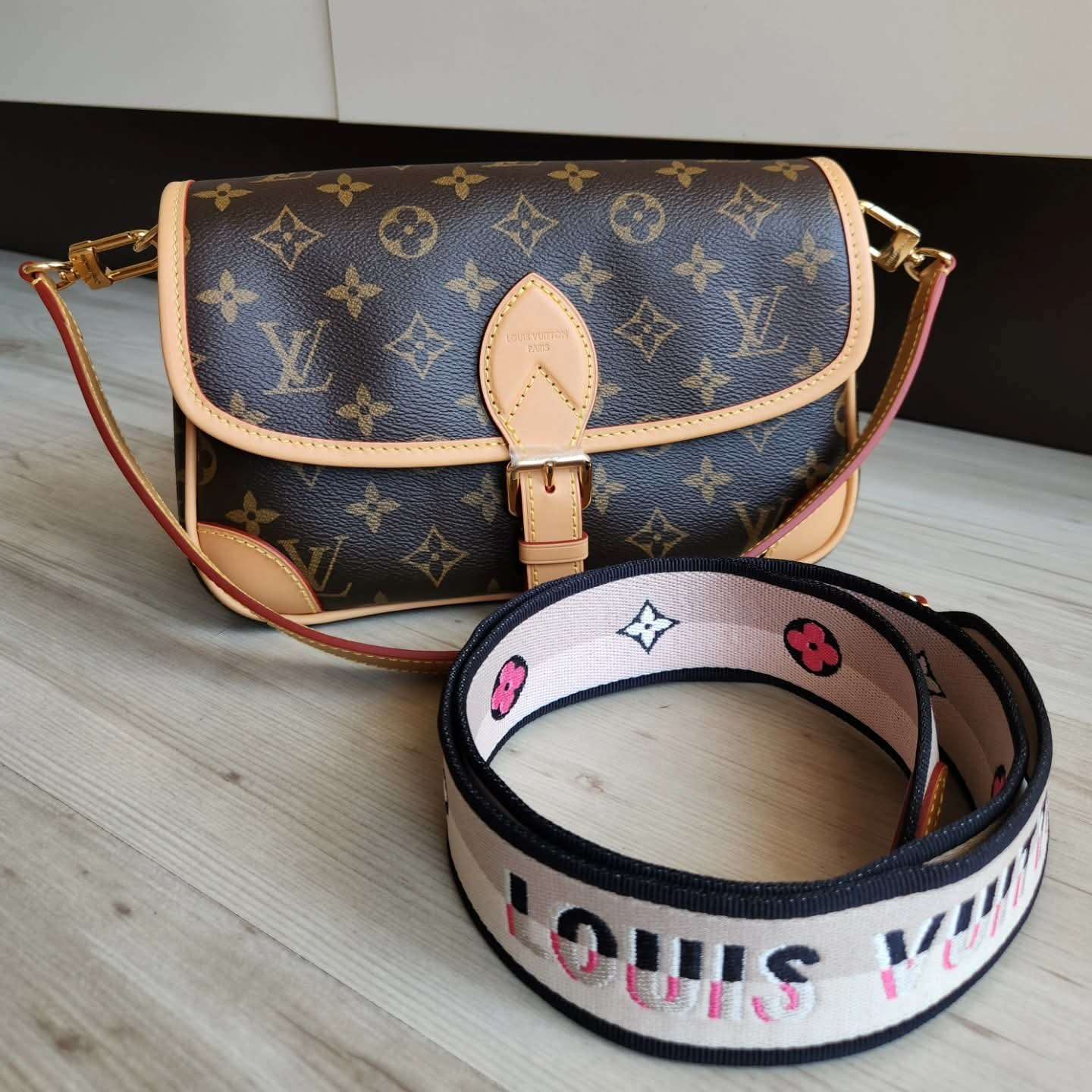 Louis Vuitton Diane