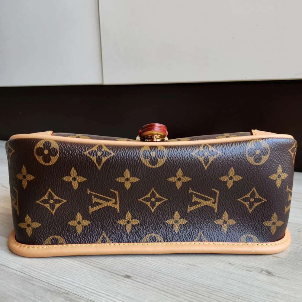 Louis Vuitton Diane
