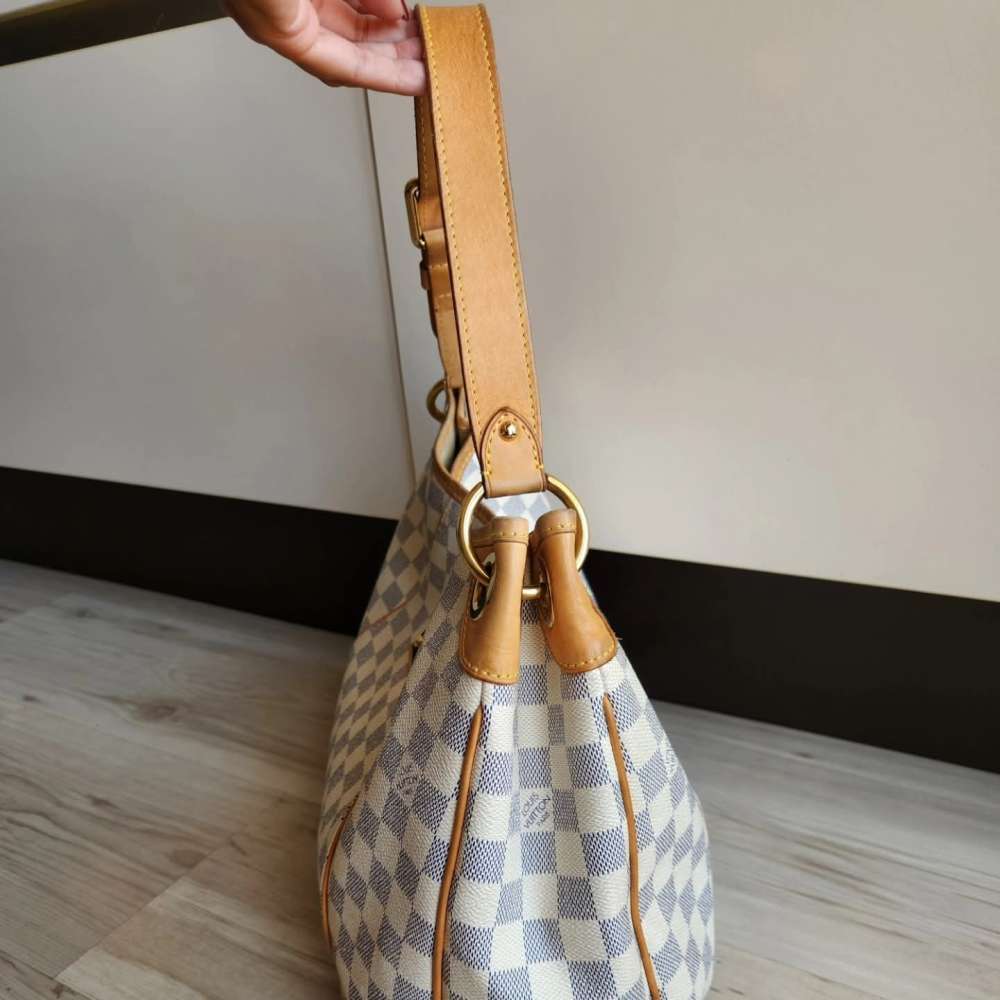 Louis Vuitton Galliera PM