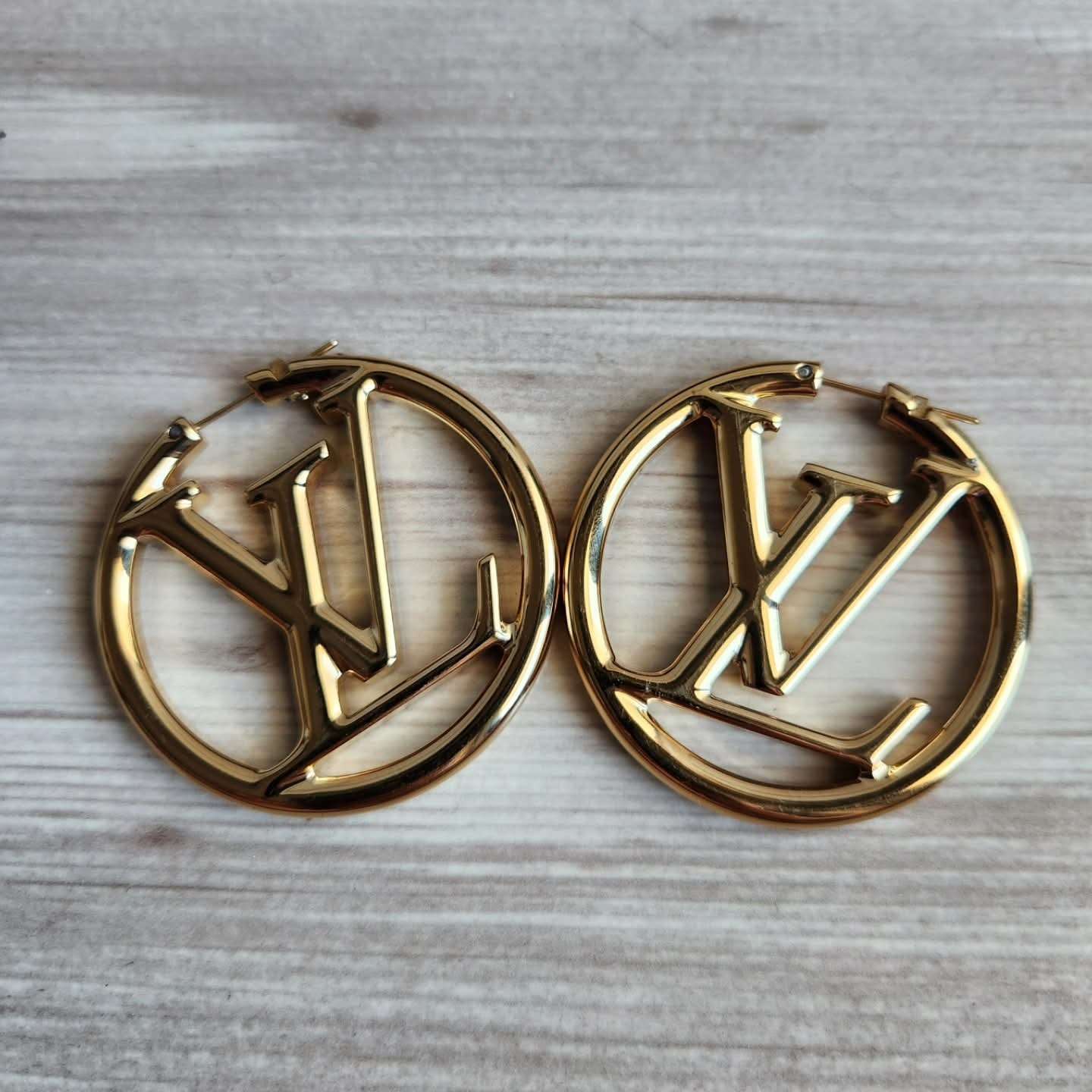 Louis Vuitton Nausnice